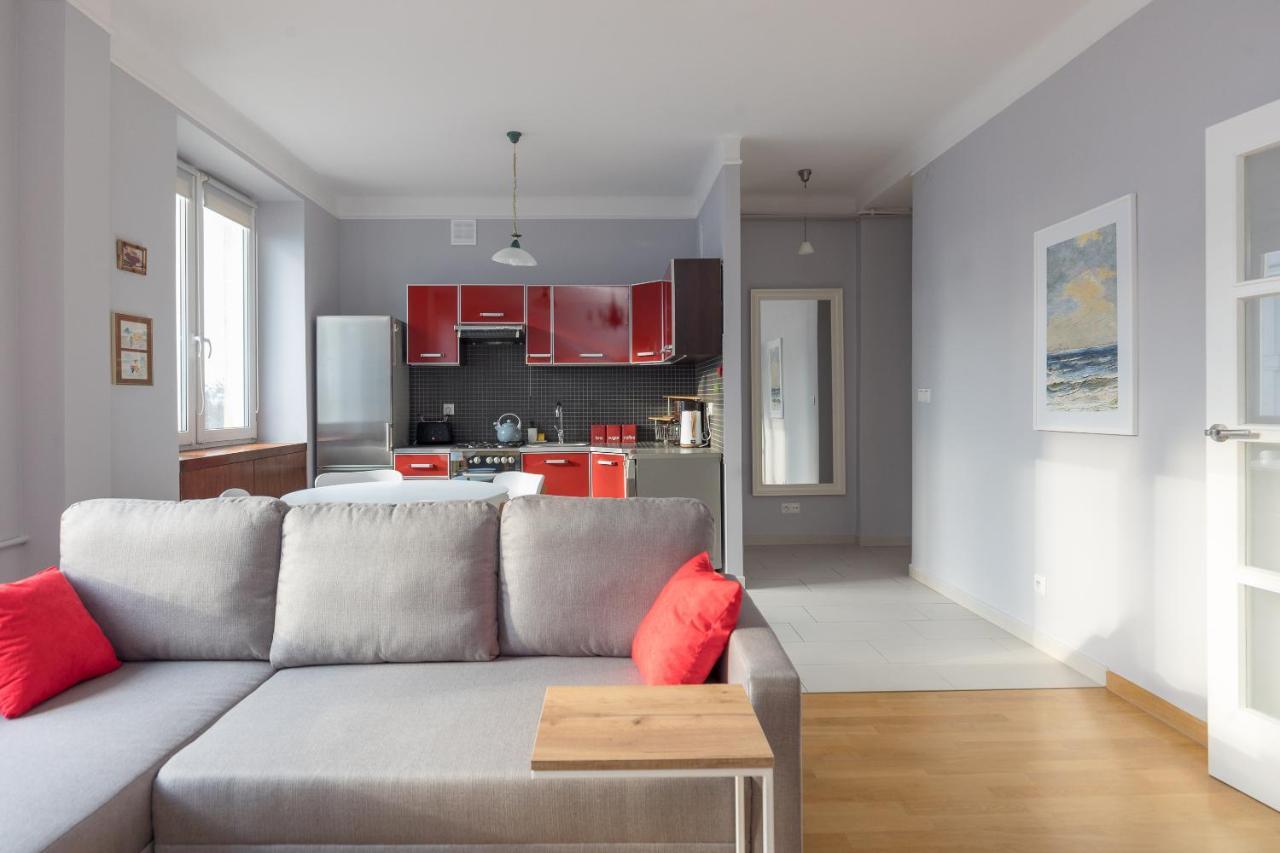 Metro Raclawicka Red Apartment วอร์ซอ ภายนอก รูปภาพ