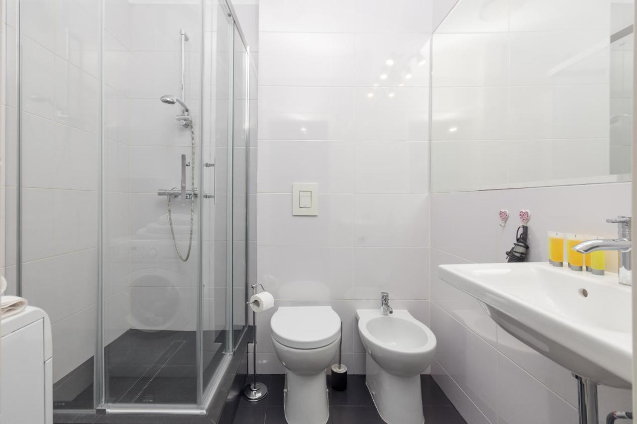 Metro Raclawicka Red Apartment วอร์ซอ ภายนอก รูปภาพ