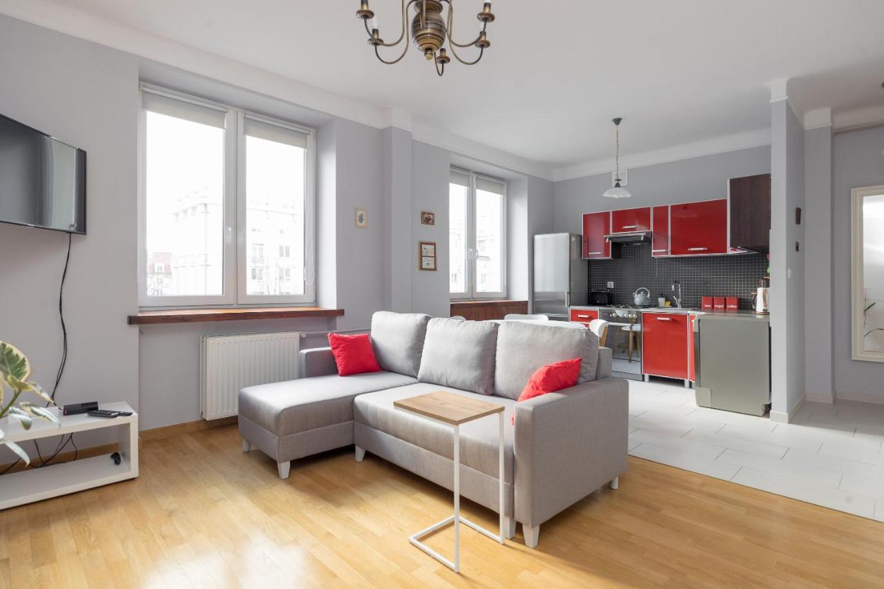 Metro Raclawicka Red Apartment วอร์ซอ ภายนอก รูปภาพ
